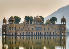 The Pink City Expedition 4 Nights