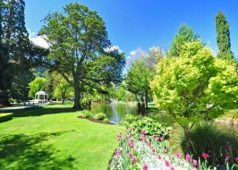QUEENSTOWN GARDENS