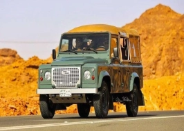 DADAN AND JABAL IKMAH VINTAGE LAND ROVER
